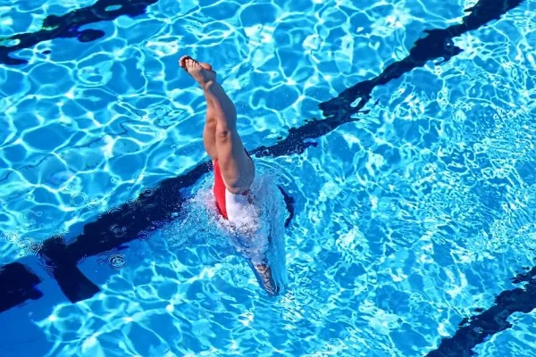 synchronized diving
